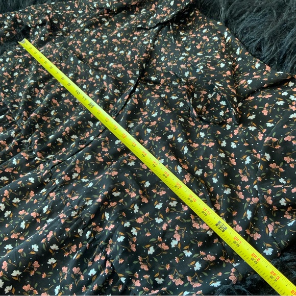 New Look sheer black floral maxi dress, size 22. - Picture 6 of 7